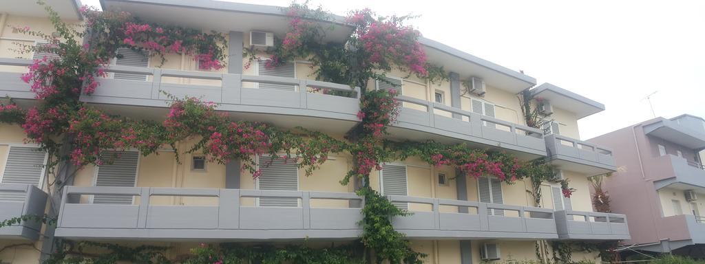 Michel Apartments Amoudara Lasithiou Exterior foto